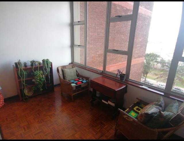 1.5 BEDROOM APARTMENT FOR SALE IN ESPLANADE